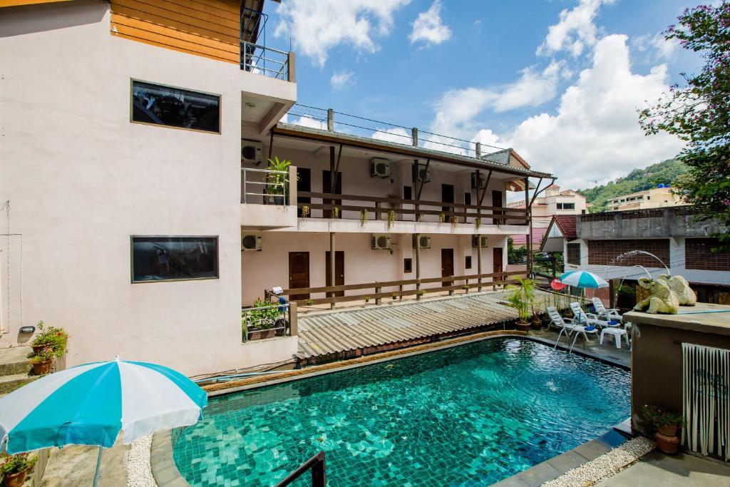 Baan Veerakit Hotel Patong 外观 照片