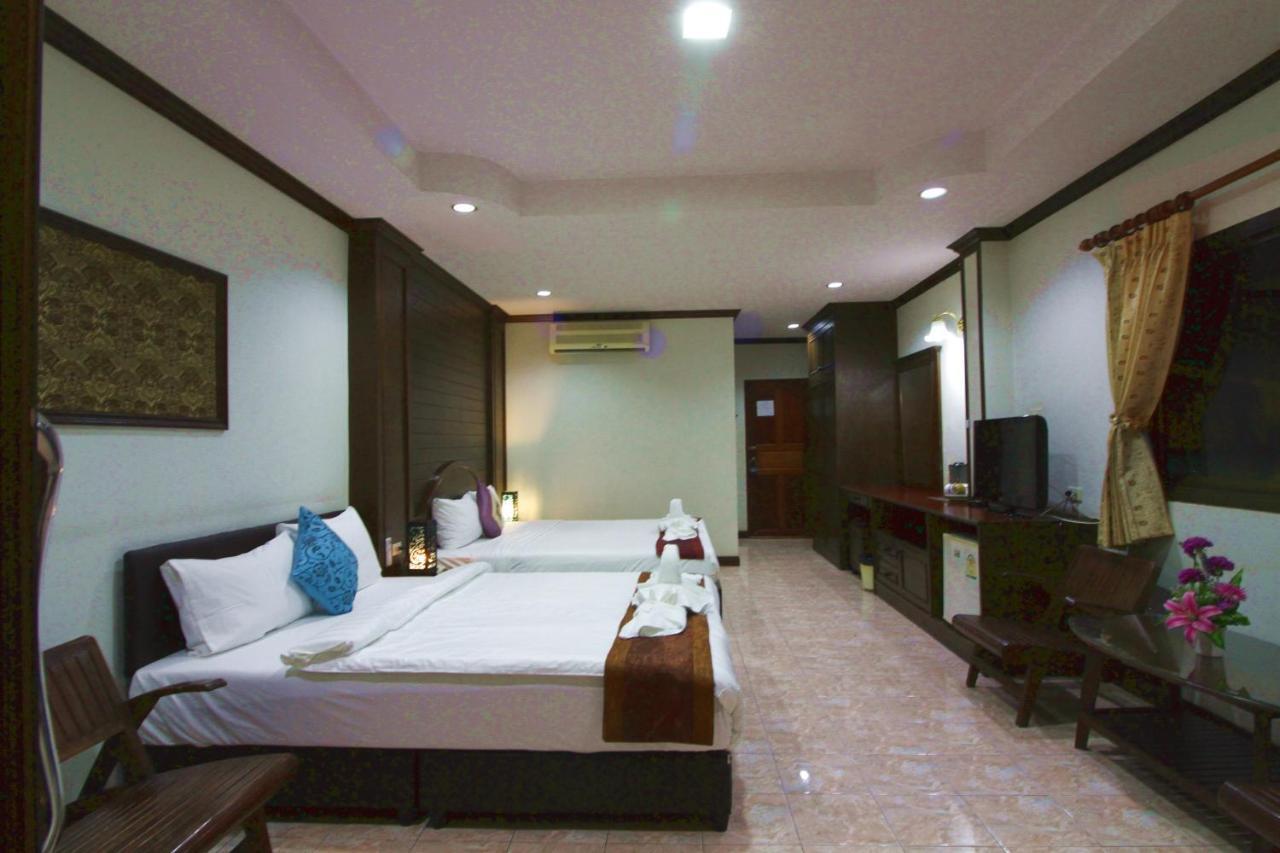 Baan Veerakit Hotel Patong 外观 照片