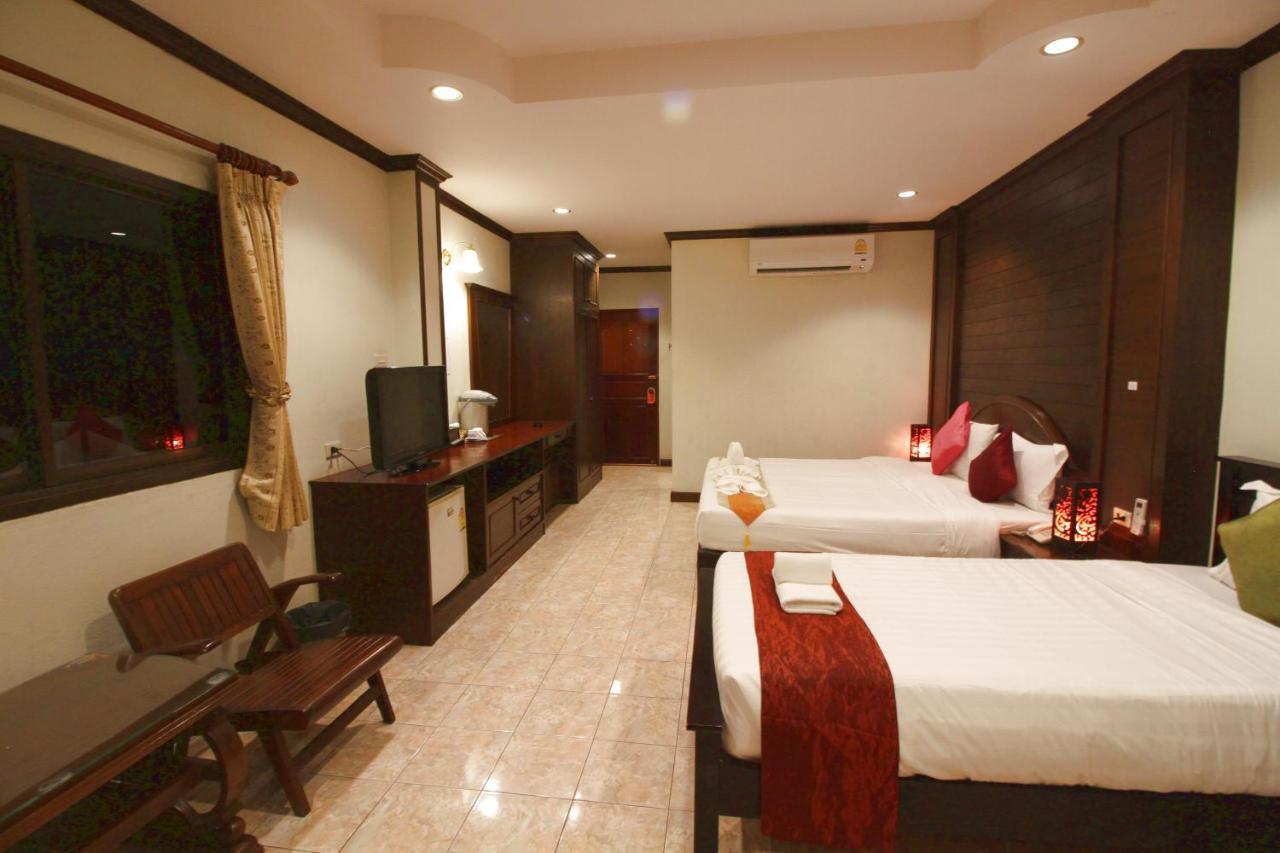 Baan Veerakit Hotel Patong 外观 照片